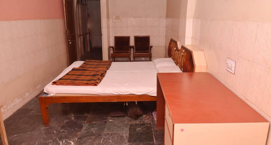 Hotel Vidya Sagar, Indore 4